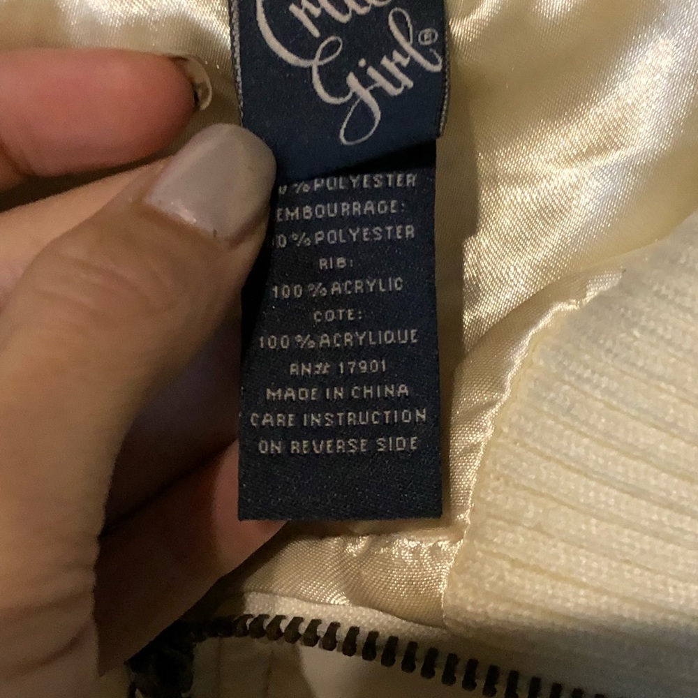 Vest - Picture 2 of 4